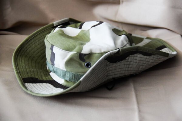 SOMBRERO SAFARI CAMUFLAJE BOSQUE
