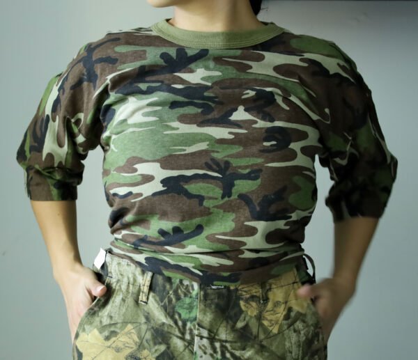 PLAYERA CAMUFLAJEADA VERDE
