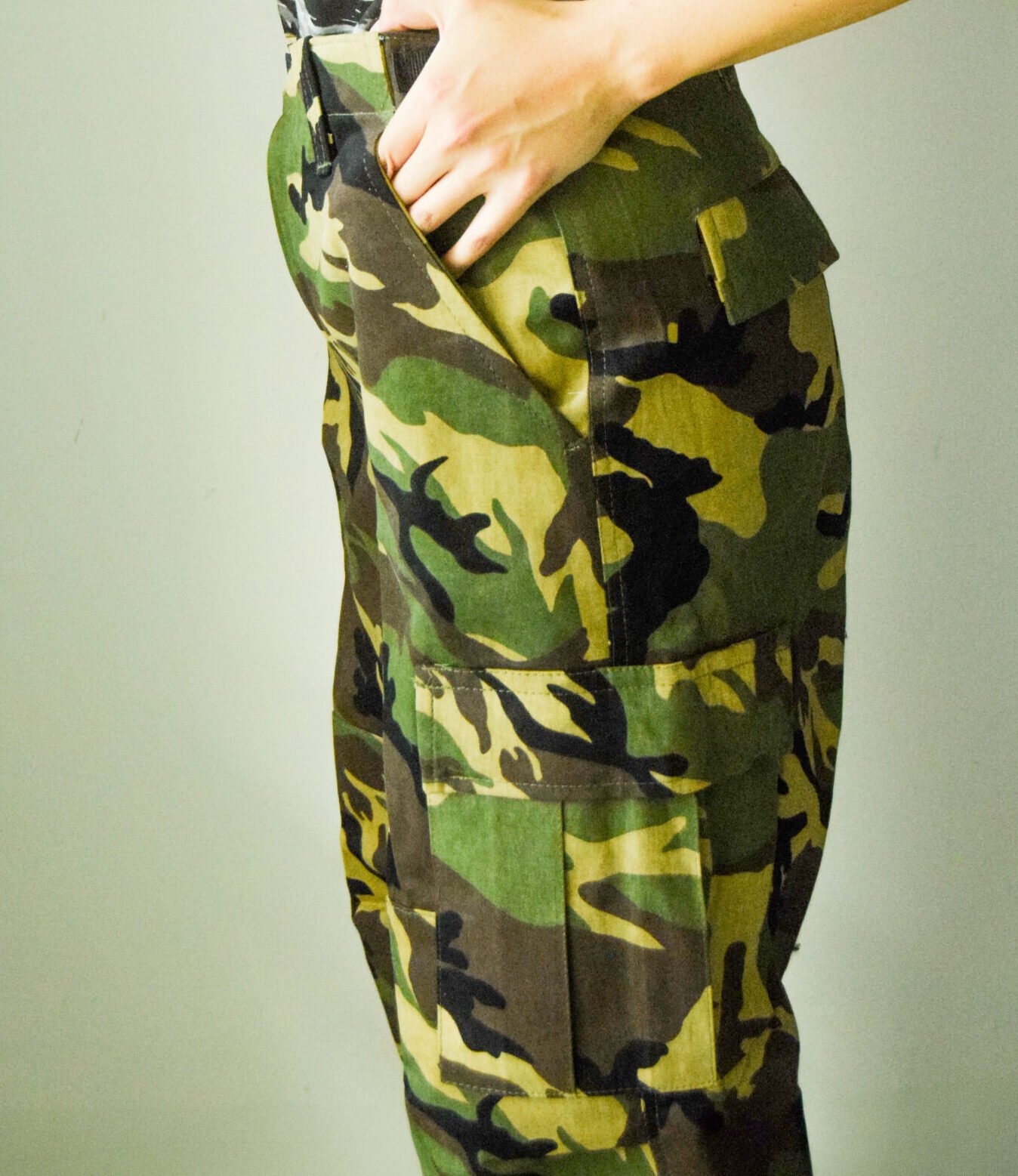 PANTALÓN CAMUFLAJE VERDE - Image 2